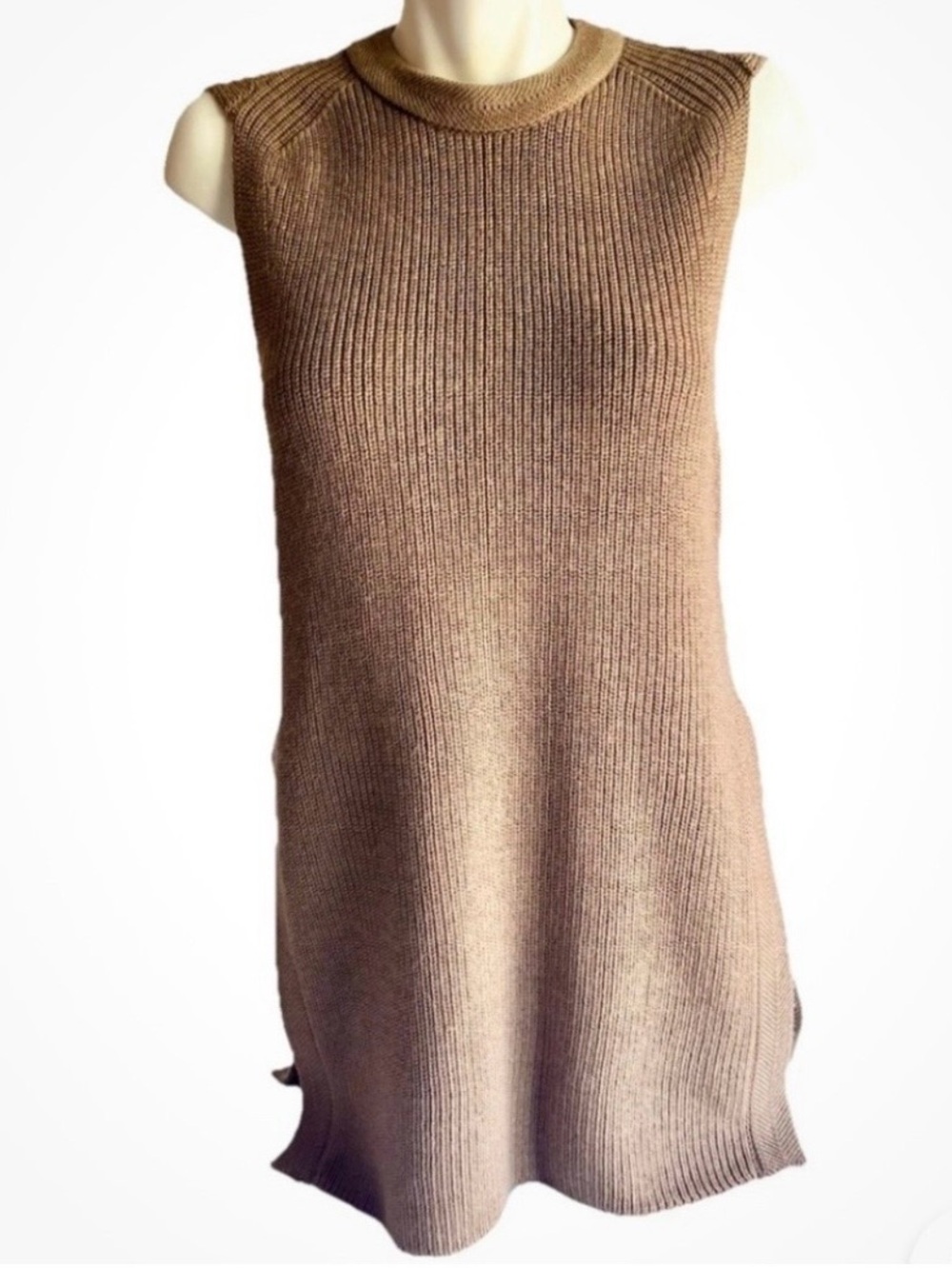 New Wilfred Aritzia Crew Neck Tan 100%Wool Sleeveless Sweater size M
